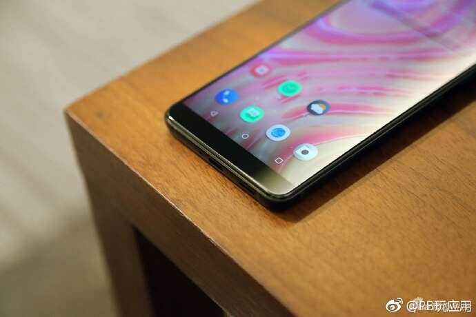 HTC U12+图赏：3D水漾玻璃颜值出众[多图]图片2